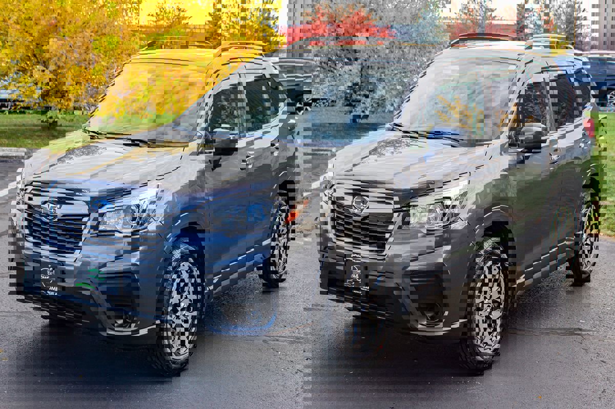 Used 2020 Subaru Forester Premium image 3