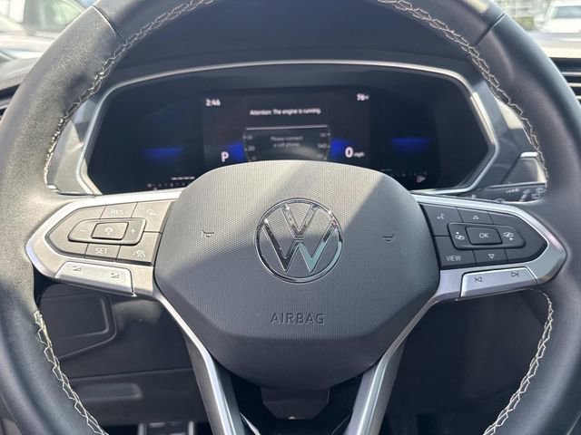 Used 2023 Volkswagen Tiguan SE R-Line FWD image 17