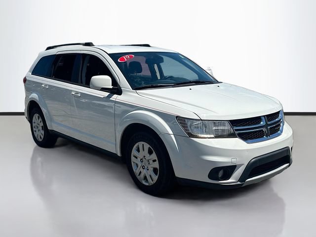 Used 2019 Dodge Journey SE FWD image 3