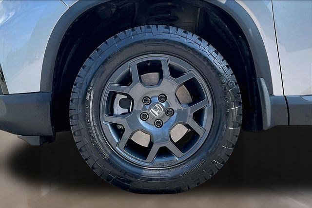 Certified 2025 Honda Pilot TrailSport image 29