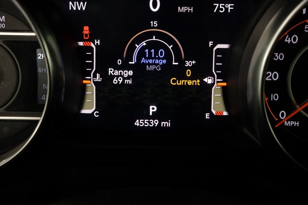 Used 2023 Jeep Gladiator Sport AWD/4WD image 17