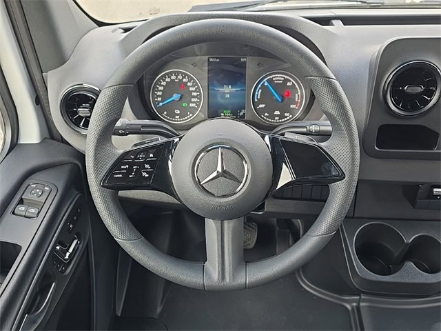 New 2024 Mercedes-Benz eSprinter 170 Cargo image 27
