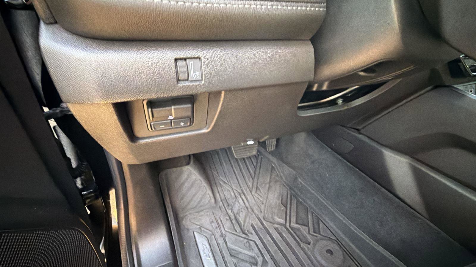 Certified 2023 Chevrolet Colorado LT w/ LT Convenience Package II RWD image 22