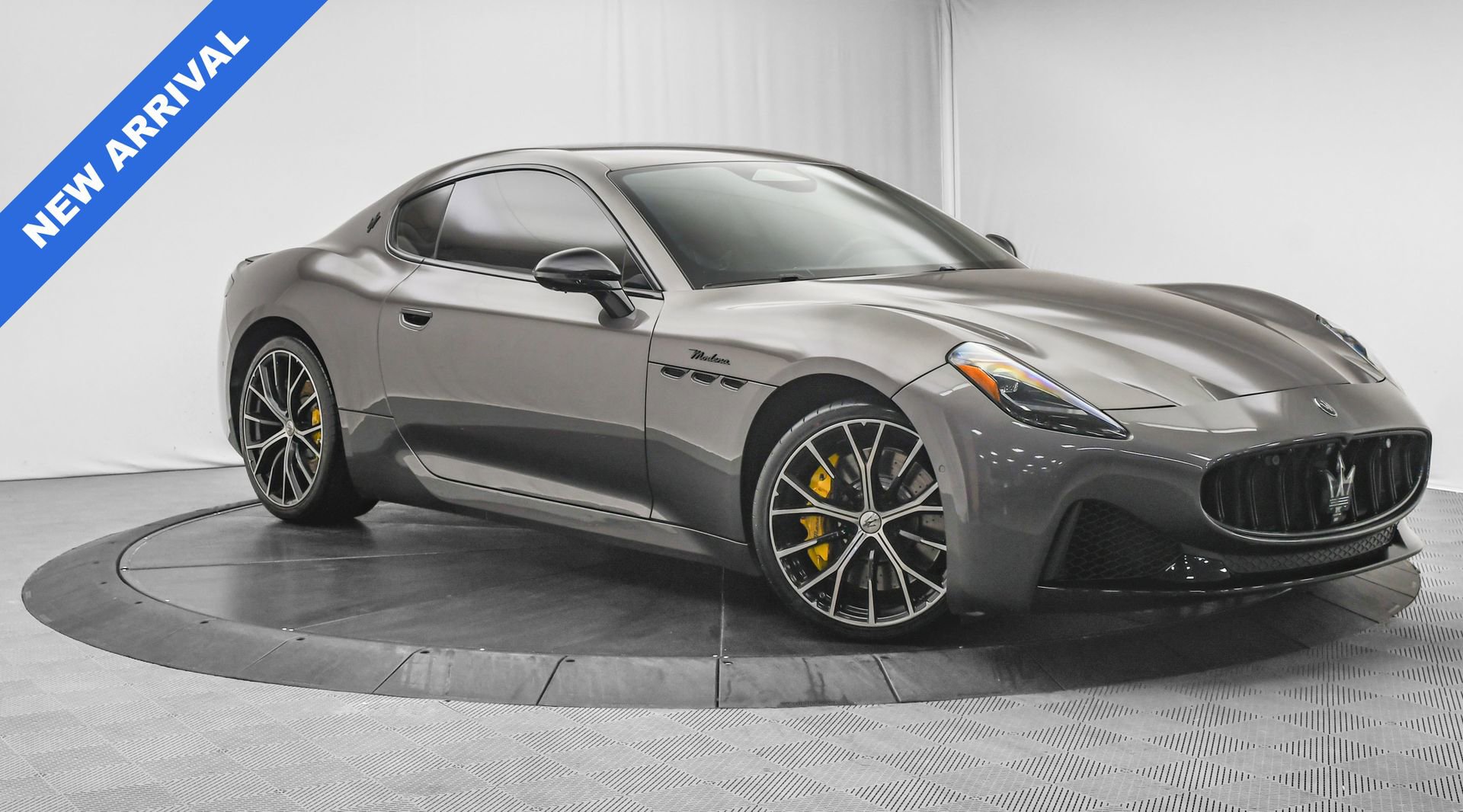 Used 2024 Maserati GranTurismo Modena image 1