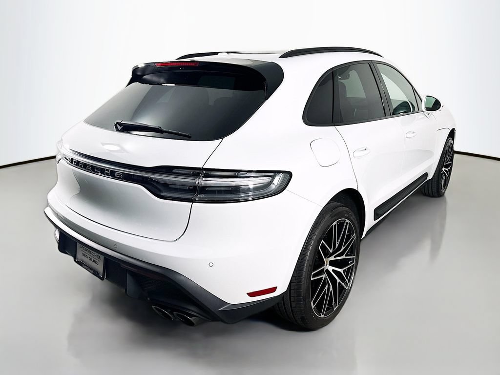 New 2025 Porsche Macan AWD/4WD image 9