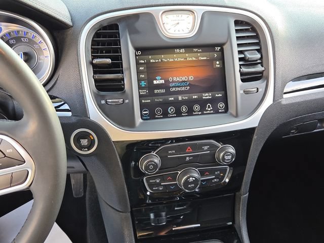 Used 2023 Chrysler 300 Touring RWD image 16