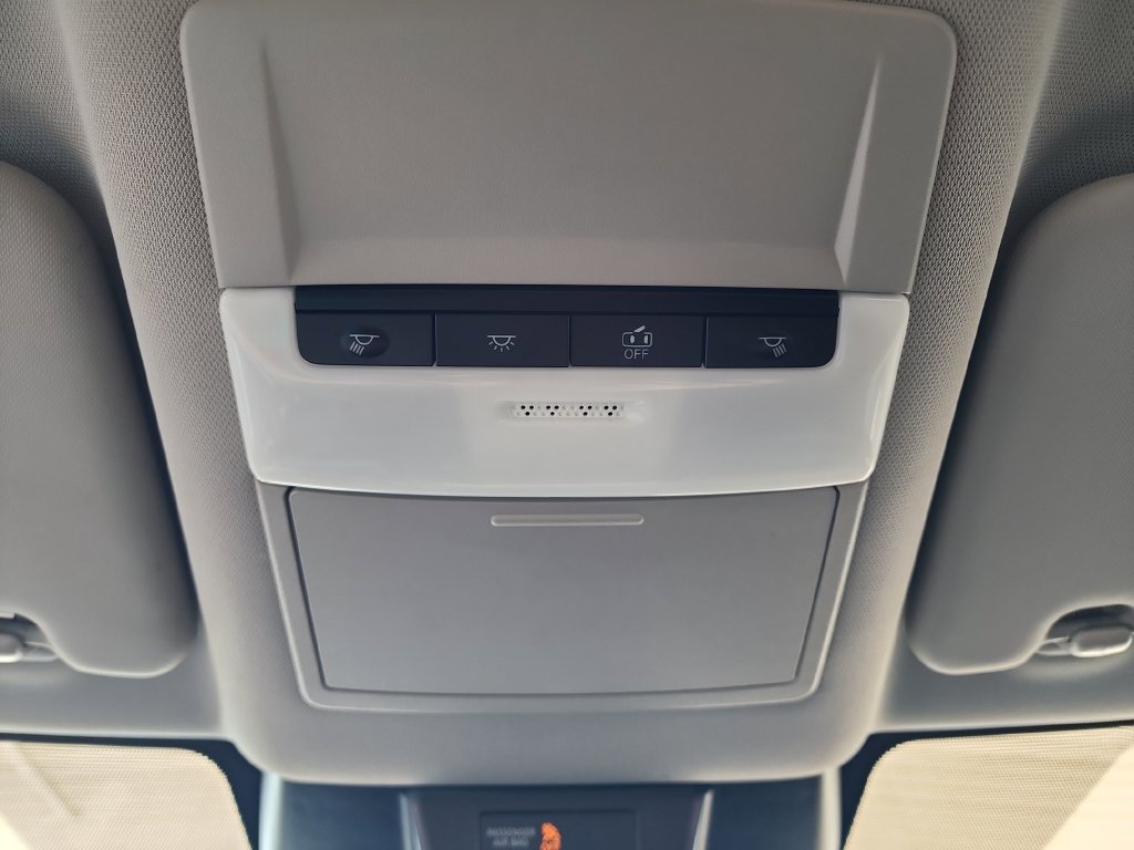 Used 2023 Nissan Rogue S FWD image 33