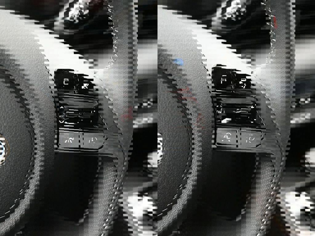 New 2026 Hyundai Elantra Sport image 18