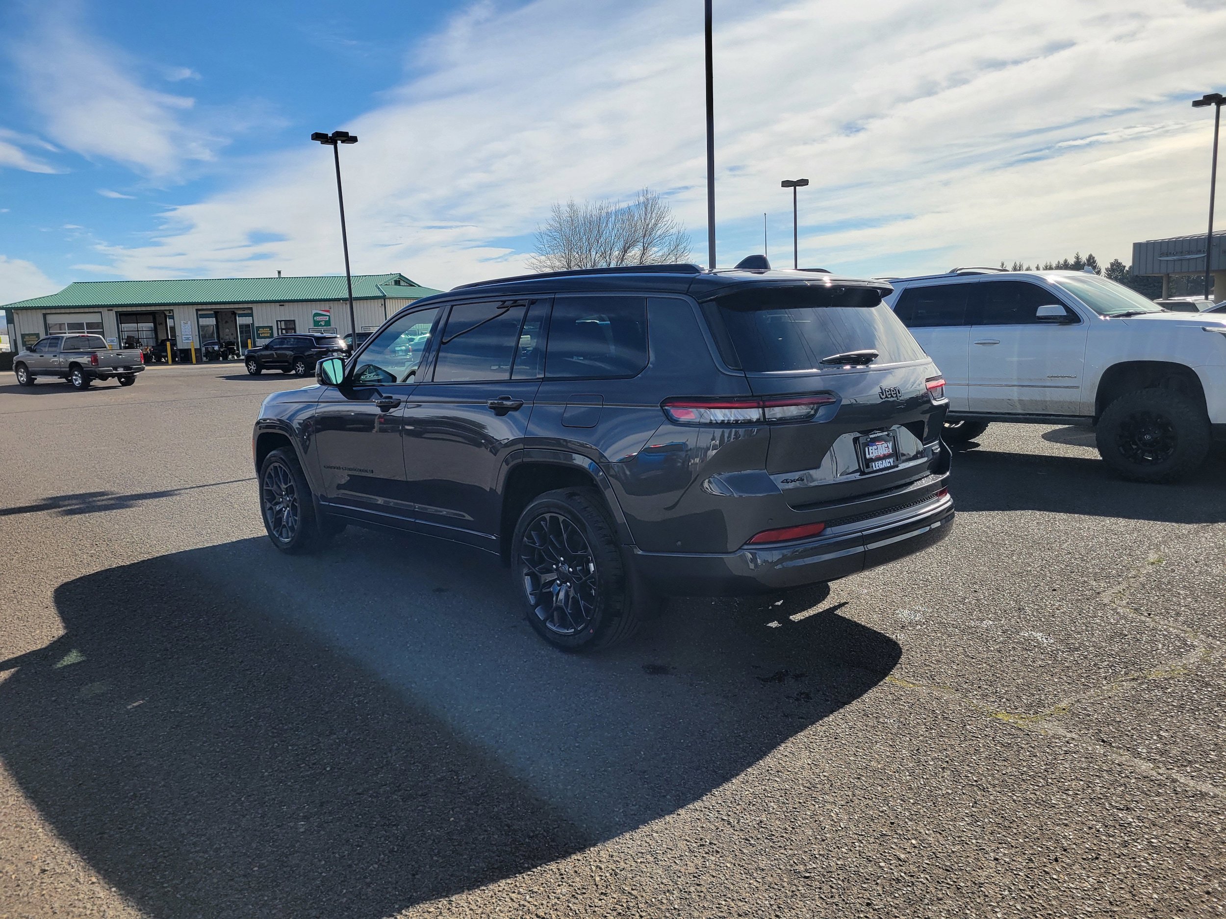 New 2026 Jeep Grand Cherokee L Summit image 12