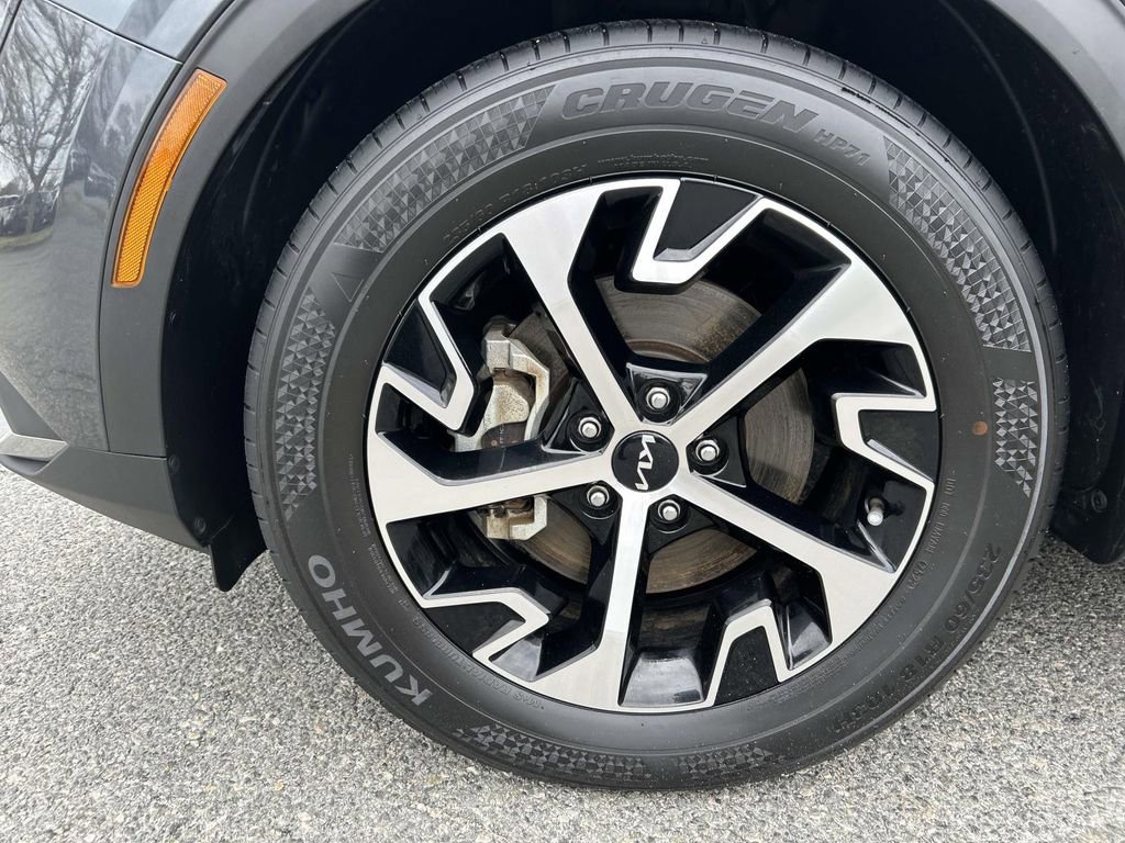 Certified 2023 Kia Sportage EX image 9