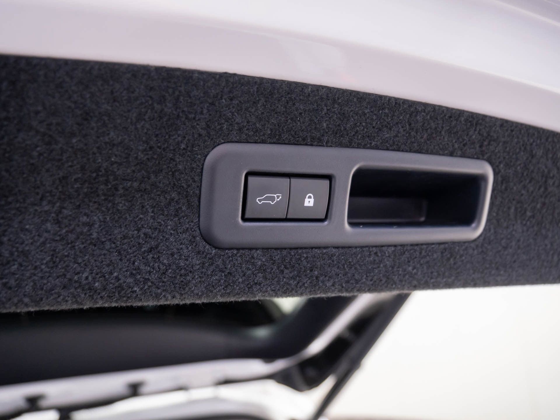 Used 2021 Lexus RX 450hL AWD w/ Premium Package image 36