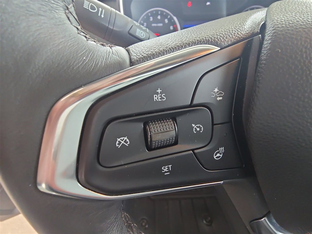 Used 2023 Chevrolet TrailBlazer ACTIV w/ Sun and Liftgate Package image 35