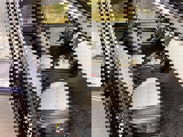 Used 2022 Land Rover Range Rover Evoque R-Dynamic S image 25