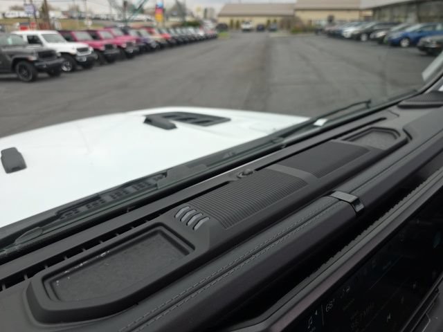 Used 2025 Jeep Wrangler Unlimited Rubicon 4xe w/ Safety Group AWD/4WD image 28