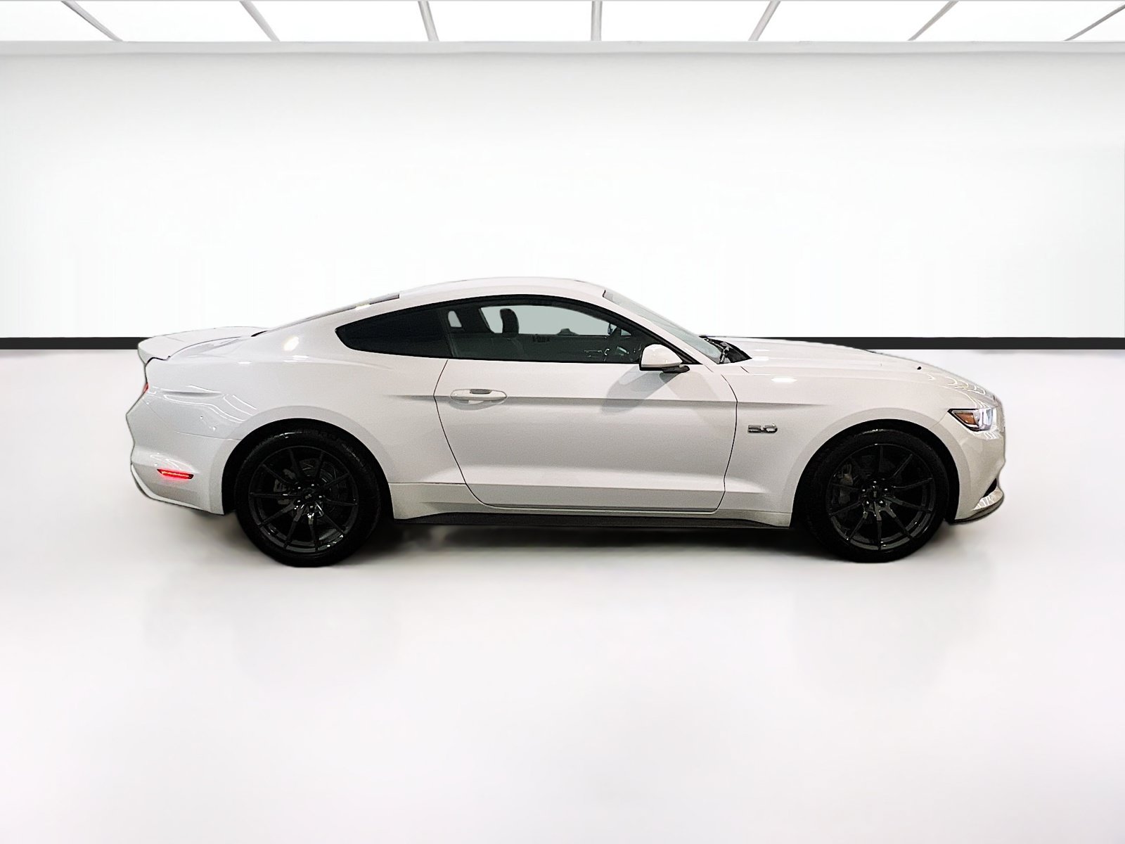 Used 2017 Ford Mustang GT w/ Interior & Wheel Package RWD image 22