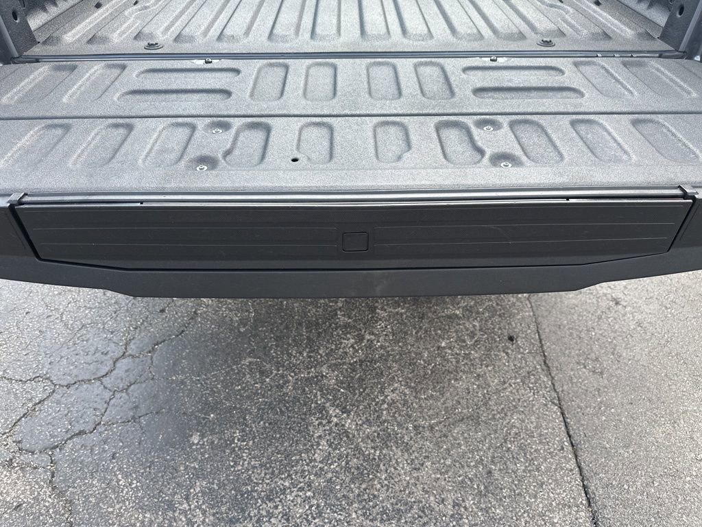 Used 2021 Ford F350 Lariat image 15