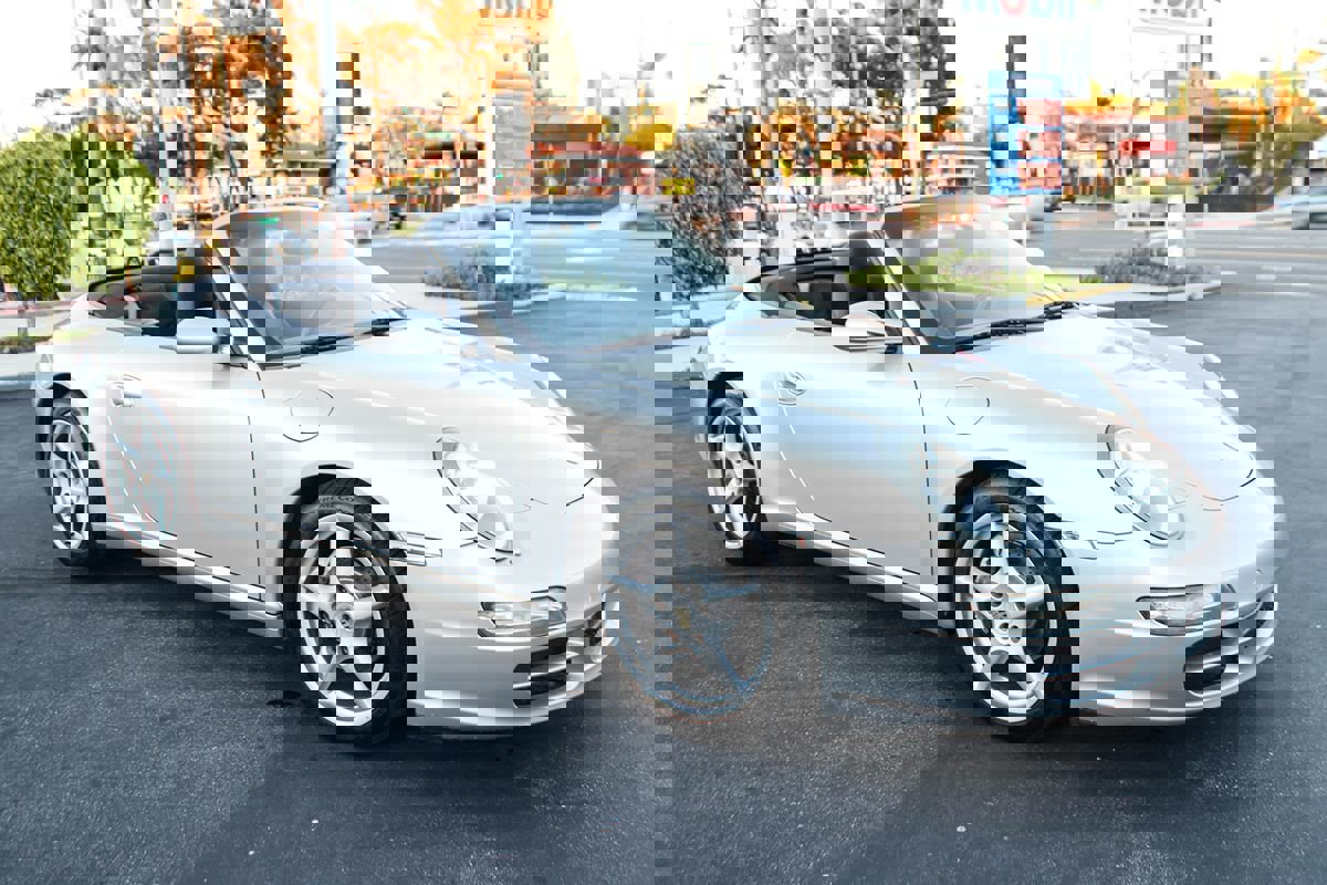 Used 2005 Porsche 911 Carrera image 8