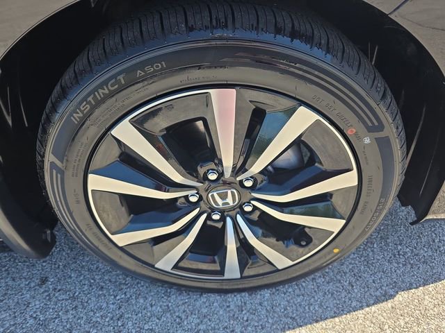 Used 2024 Honda Civic EX-L image 17