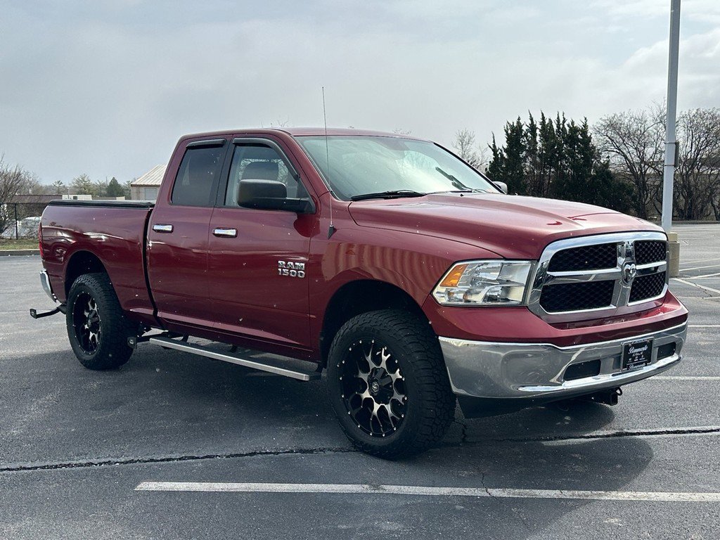 Used 2015 RAM 1500 Classic SLT image 3