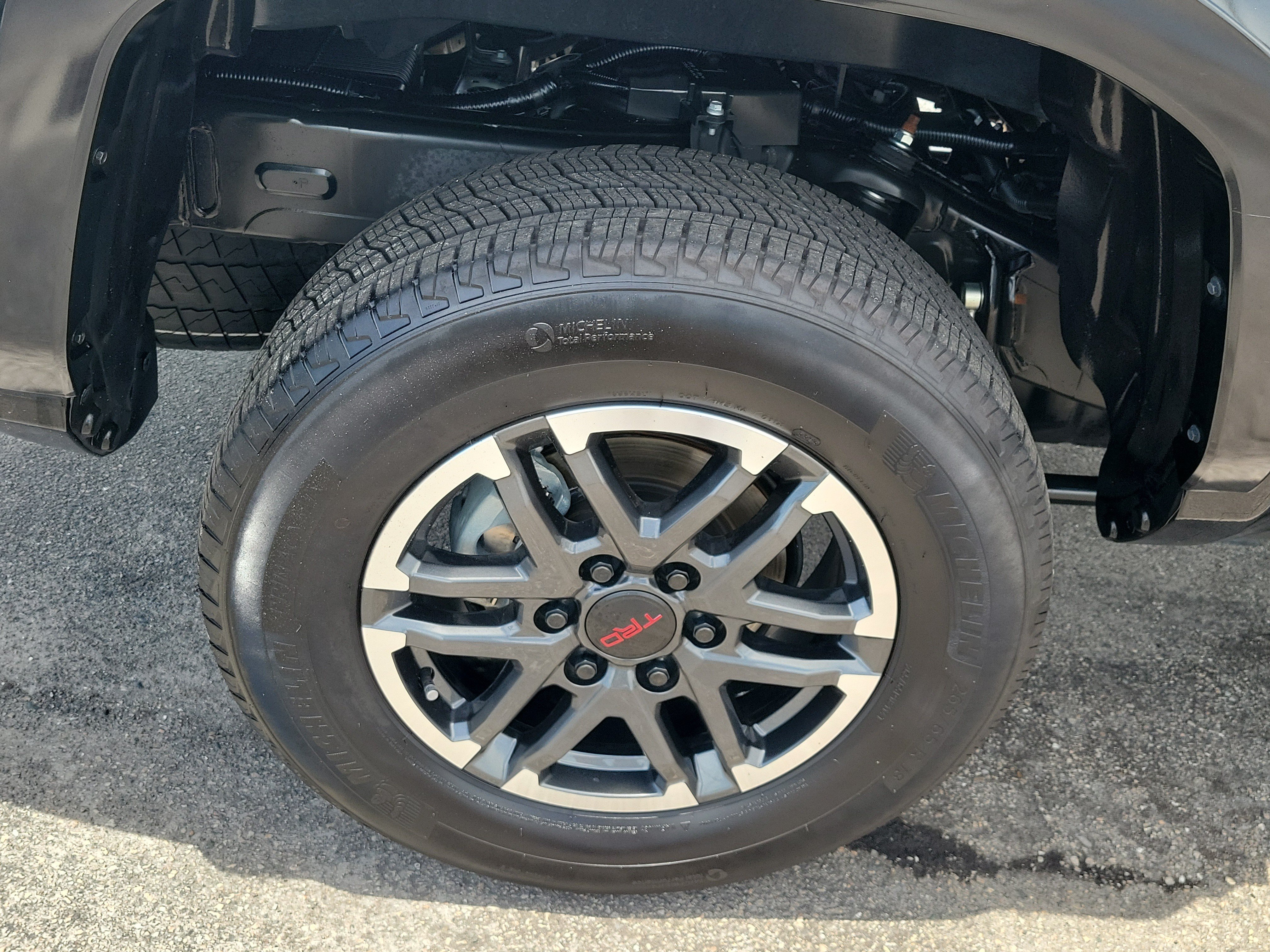 Used 2025 Toyota Tacoma TRD Sport AWD/4WD image 10