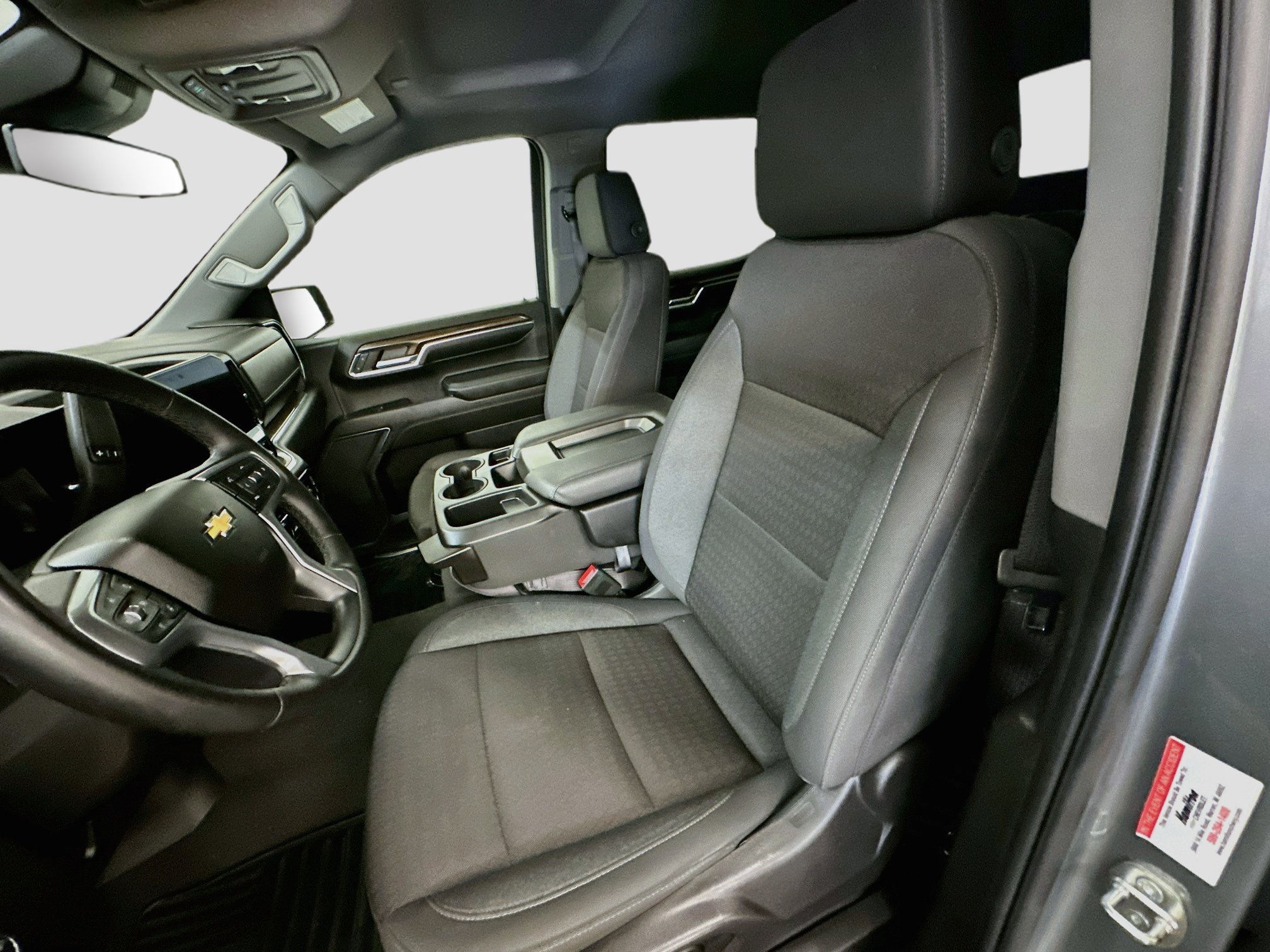 Used 2024 Chevrolet Silverado 1500 LT AWD/4WD image 13