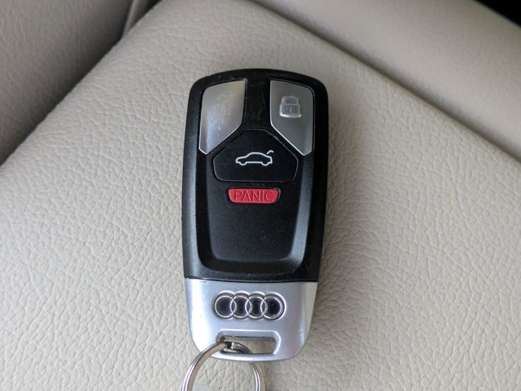 Used 2018 Audi Q5 2.0T Premium Plus w/ Premium Plus Package image 31