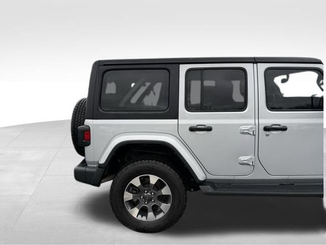 Used 2022 Jeep Wrangler Unlimited Sahara image 4
