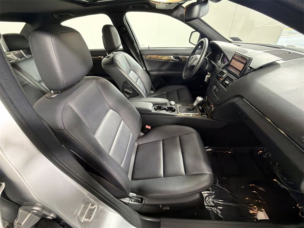 Used 2008 Mercedes-Benz C 350 Sport image 26
