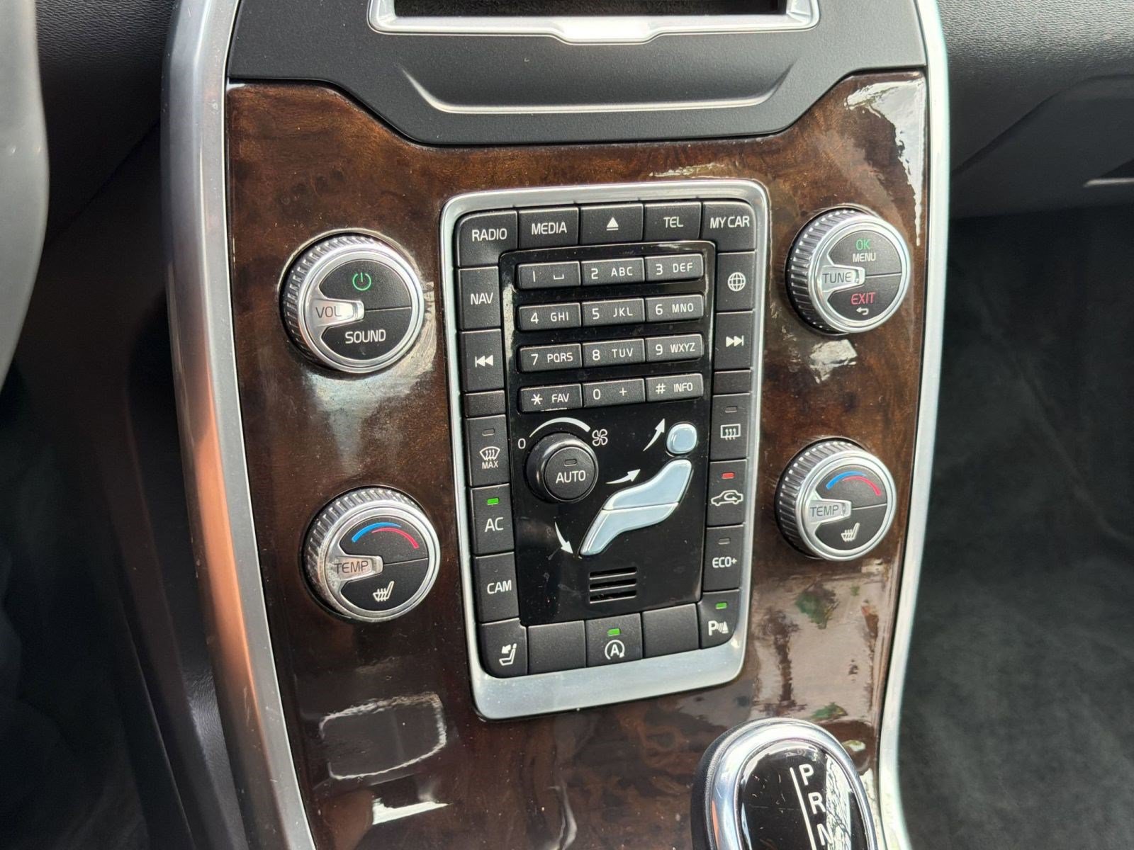 Used 2016 Volvo S80 T5 w/ Convenience Package FWD image 18