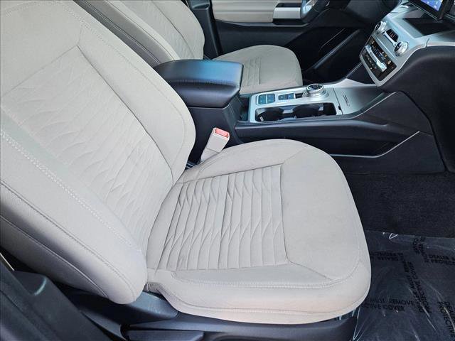 Used 2021 Ford Explorer XLT image 21