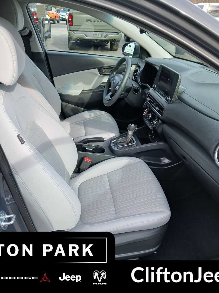 Used 2023 Hyundai Kona SEL image 15