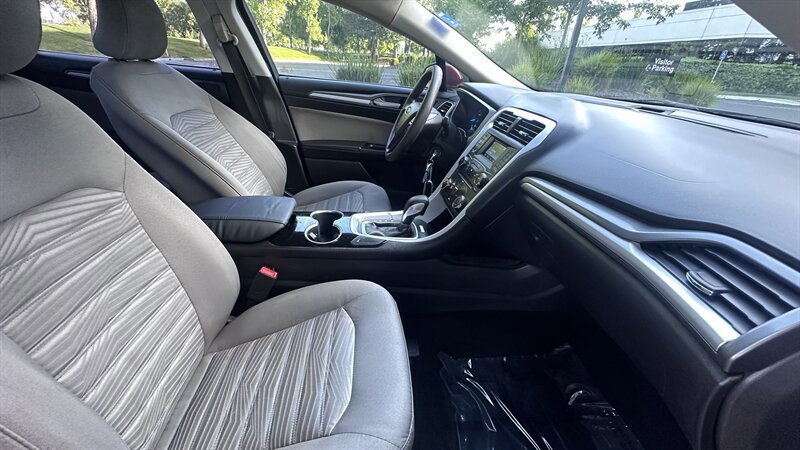 Used 2016 Ford Fusion S FWD image 13