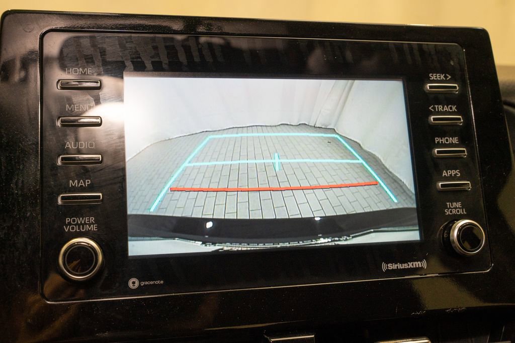 Used 2024 Toyota Camry SE image 12