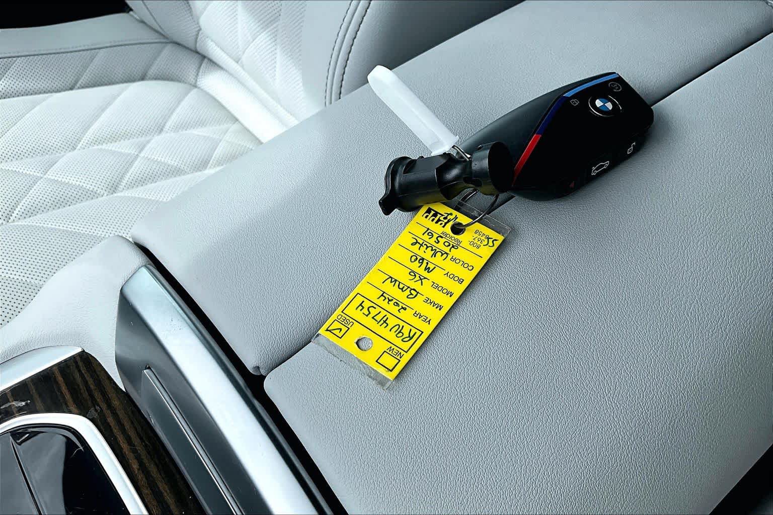 Used 2024 BMW X6 xDrive40i w/ Executive Package AWD/4WD image 15