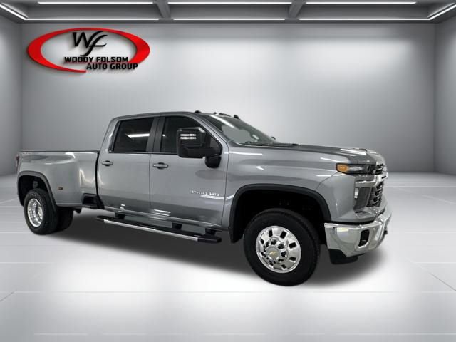 New 2026 Chevrolet Silverado 3500 LT w/ All Star Edition image 3