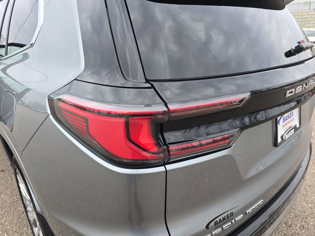 Used 2024 GMC Acadia Denali w/ Super Cruise Package image 39