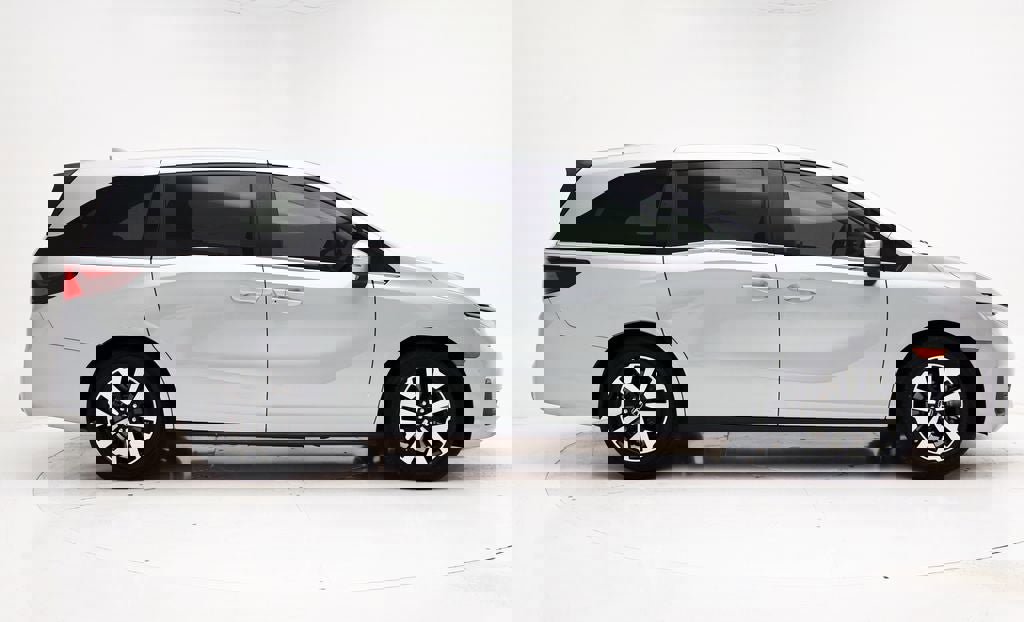 Used 2025 Honda Odyssey EX-L image 2