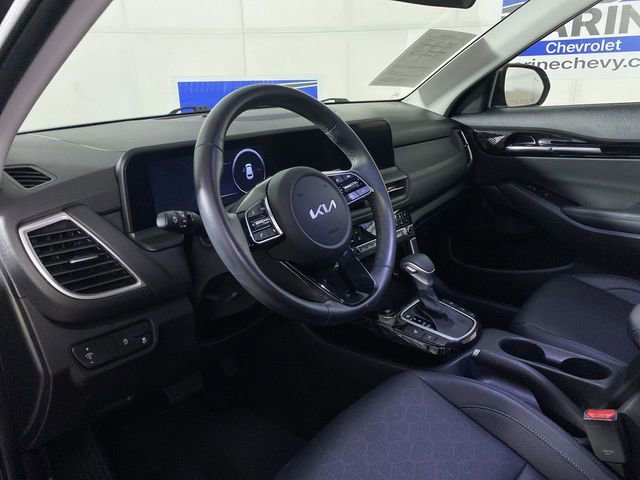 Used 2025 Kia Seltos EX w/ EX Sunroof Package image 15