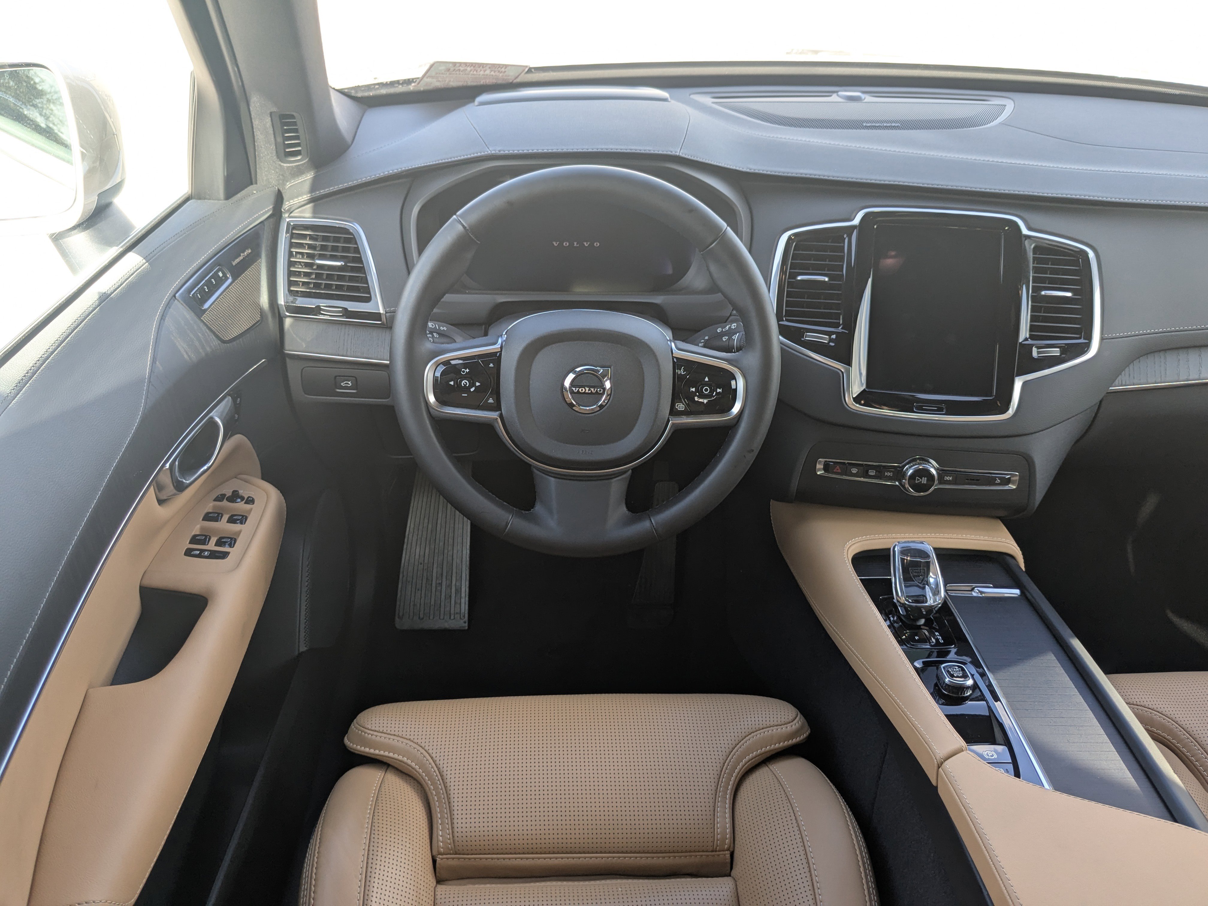 Used 2025 Volvo XC90 B6 Ultra w/ Protection Package Premier AWD/4WD image 21