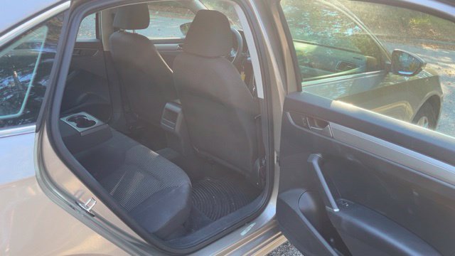 Used 2016 Volkswagen Passat 1.8T S FWD image 12