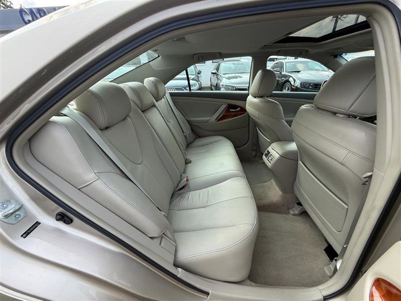 Used 2009 Toyota Camry XLE FWD image 26