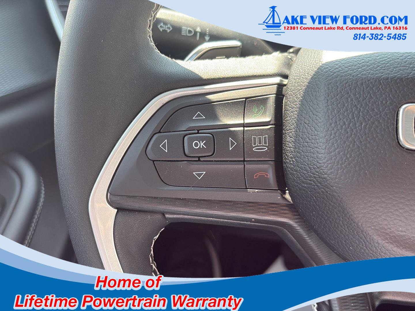 Used 2023 Jeep Grand Cherokee Laredo image 20