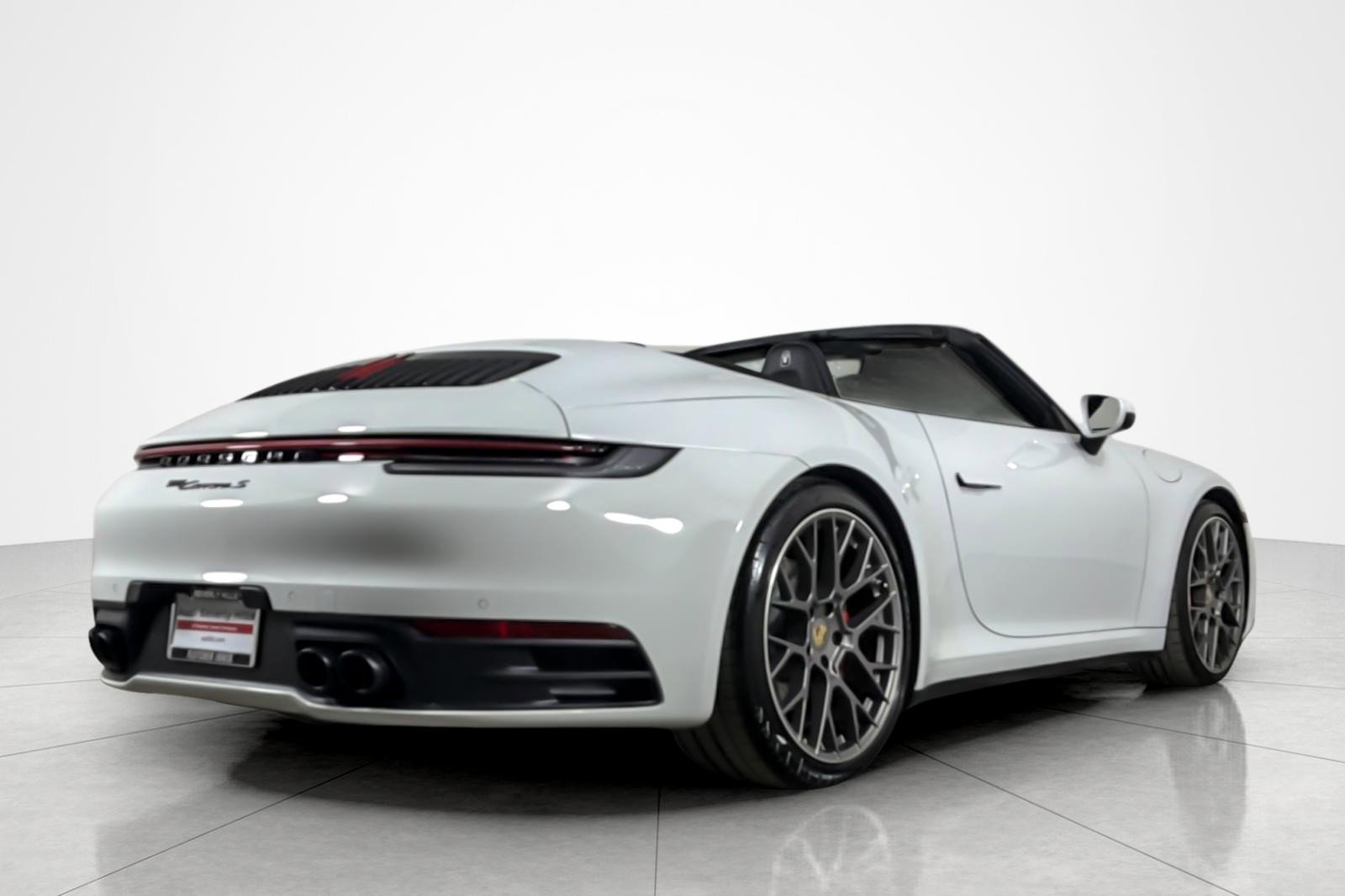 Used 2024 Porsche 911 Carrera S w/ Premium Package image 5