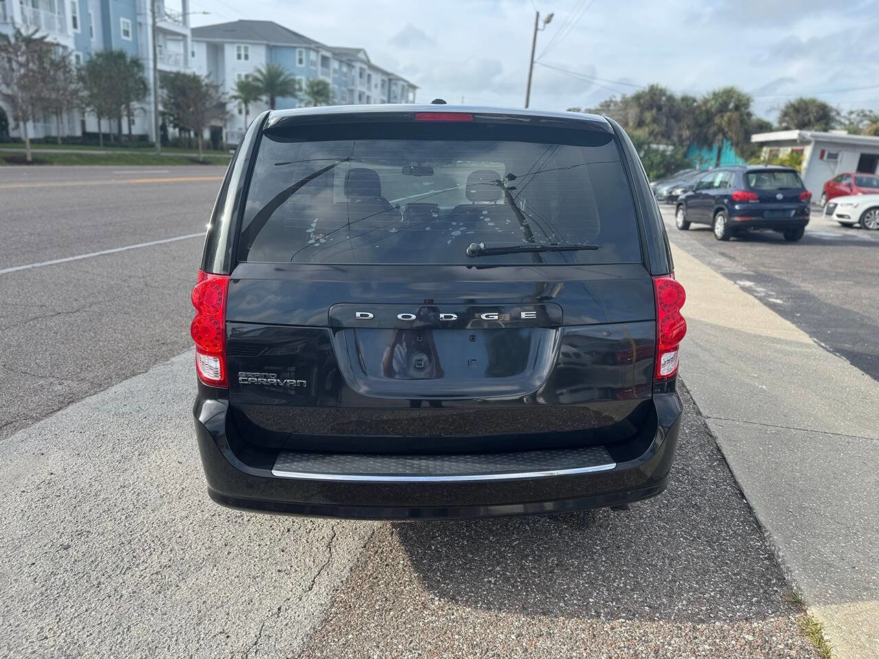 Used 2013 Dodge Grand Caravan American Value Package w/ UConnect Hands-Free Group FWD image 7