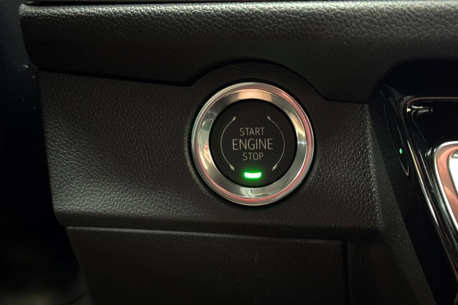 New 2026 Chevrolet Traverse LT w/ Driver Confidence Package FWD image 23