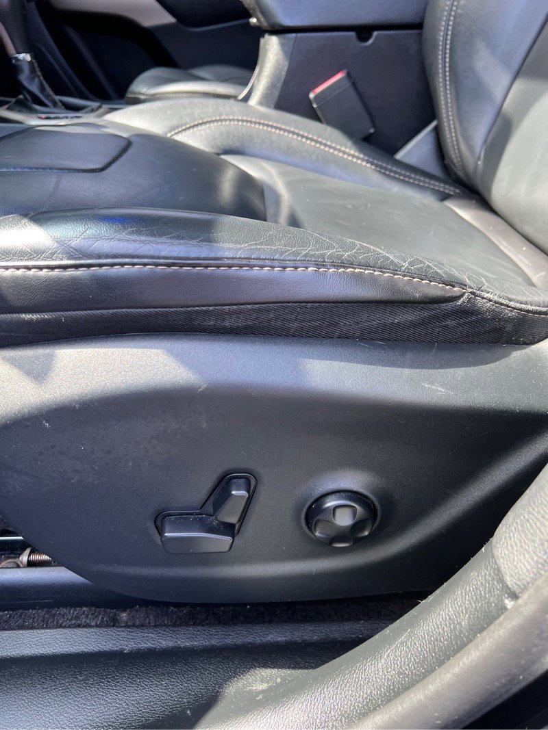 Used 2018 Jeep Cherokee Limited image 17