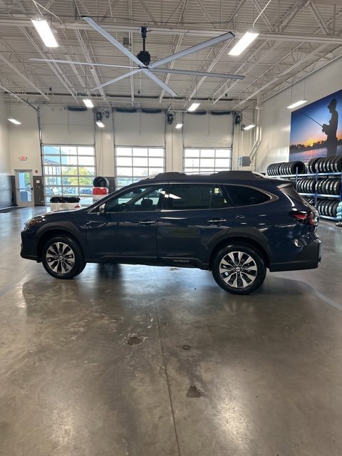 New 2025 Subaru Outback Touring XT image 9