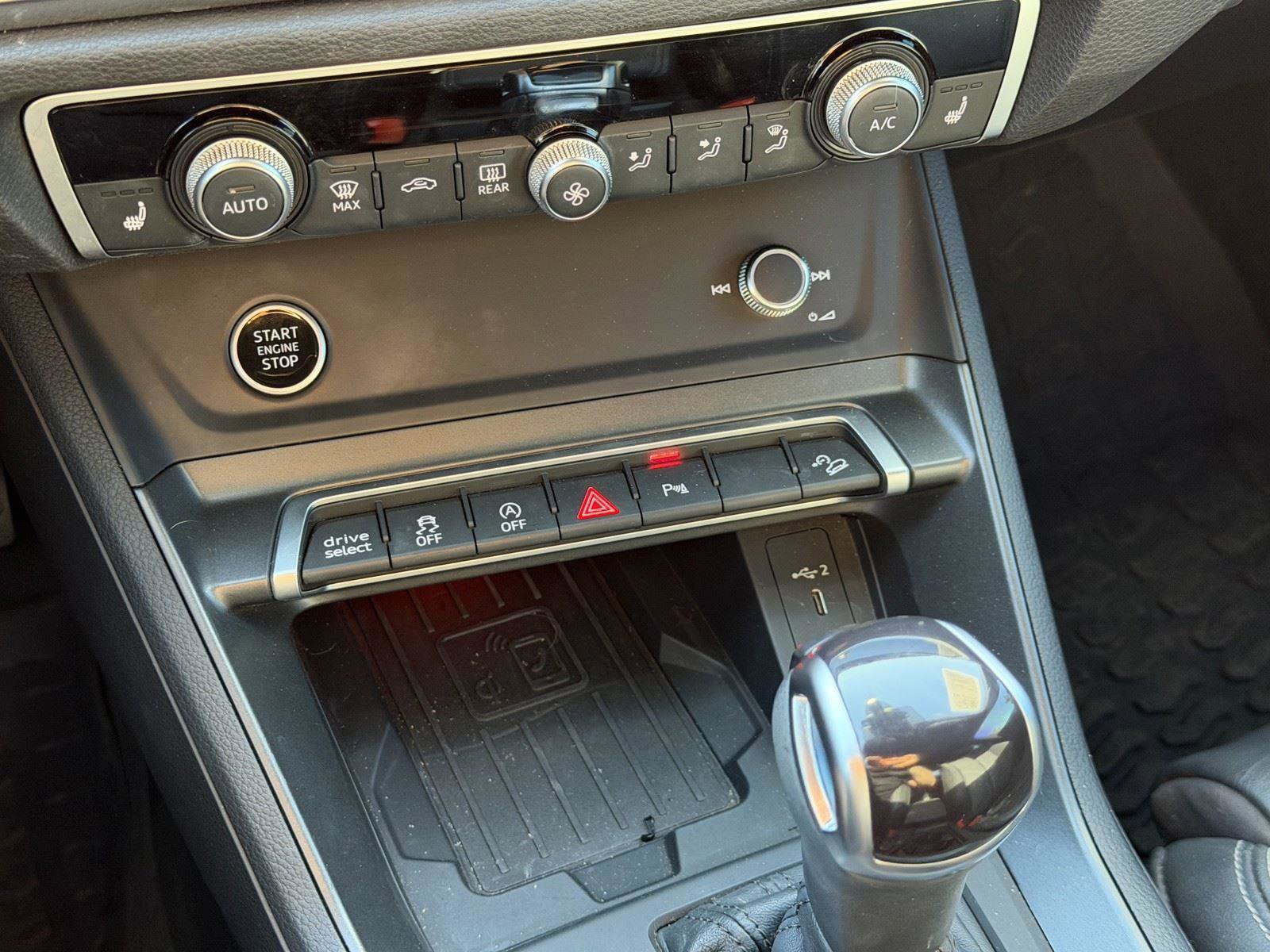 Used 2023 Audi Q3 2.0T Premium Plus w/ Premium Plus Package image 9