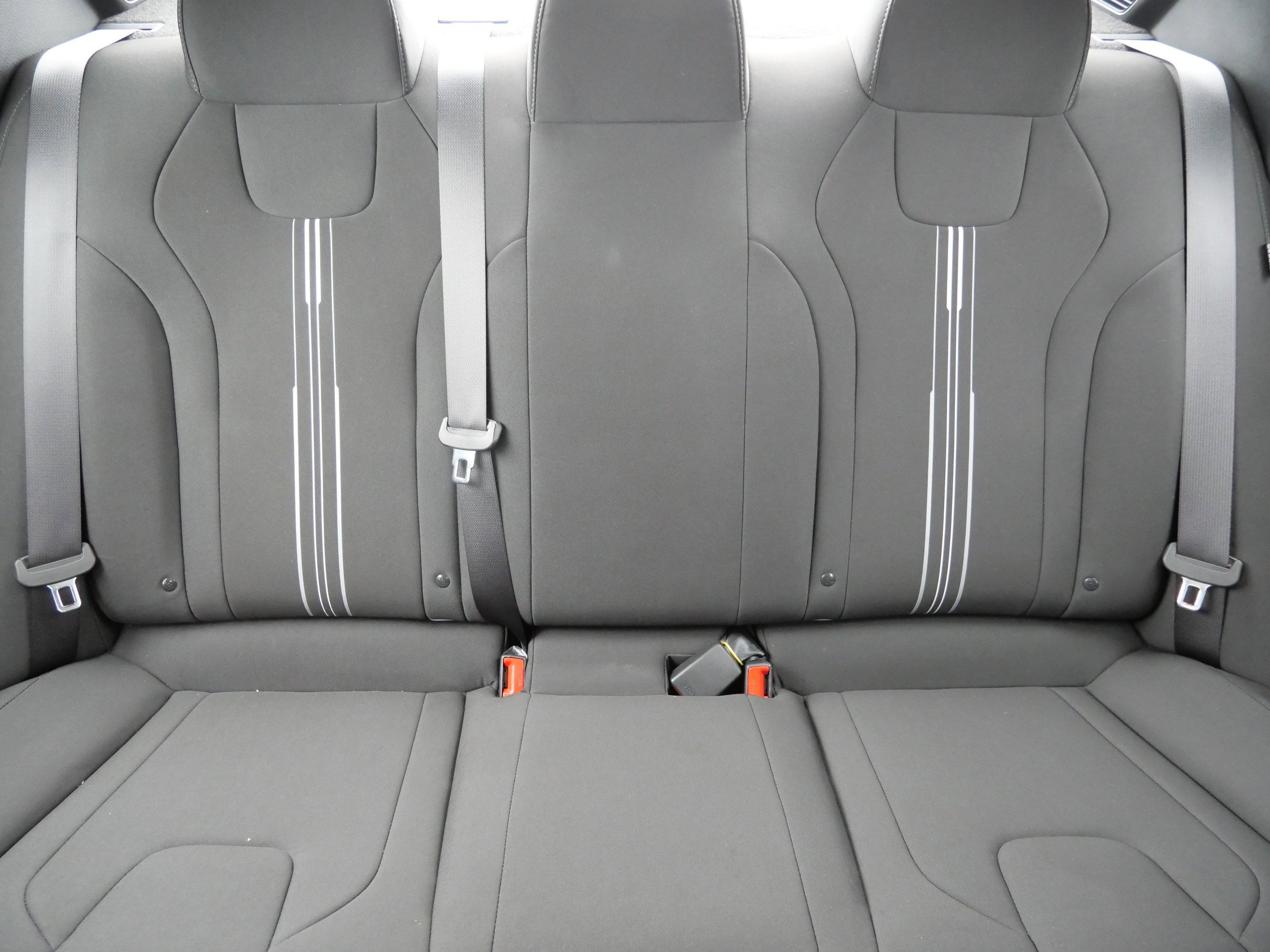 Certified 2025 Hyundai Elantra Sport image 13