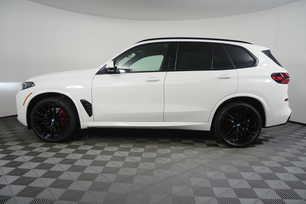 Used 2026 BMW X5 xDrive40i w/ M Sport Package AWD/4WD image 3
